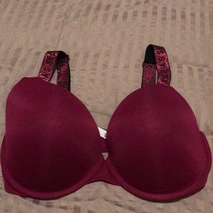 Victoria’s Secret push up bra 36DDD